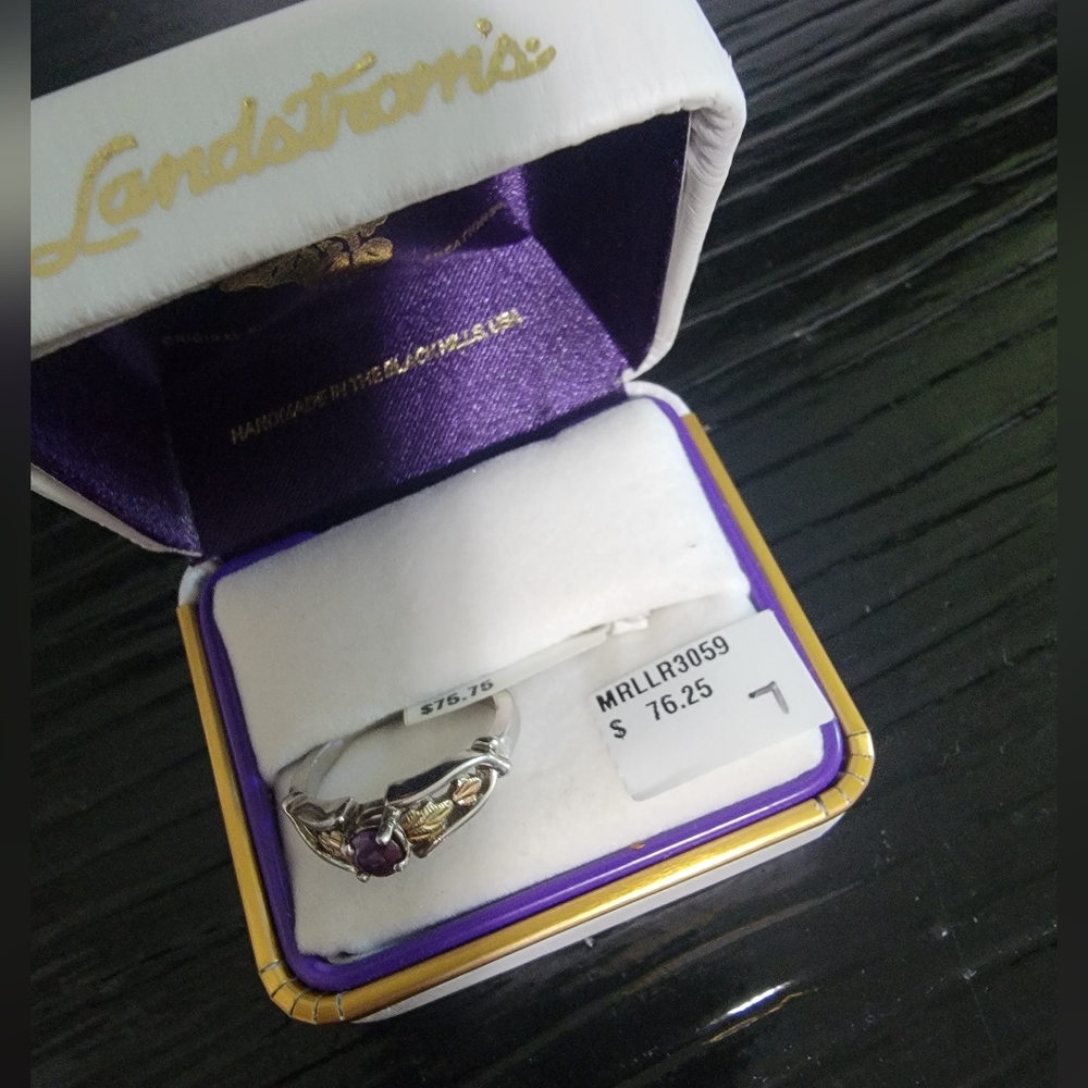 Black hills ring